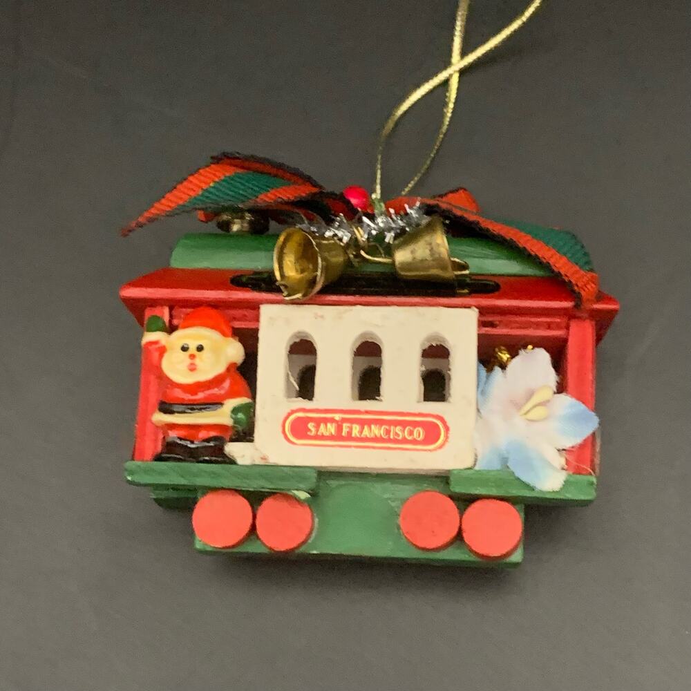 Vintage Wood Powell & Hyde San Francisco Cable Car Trolley Christmas Ornament